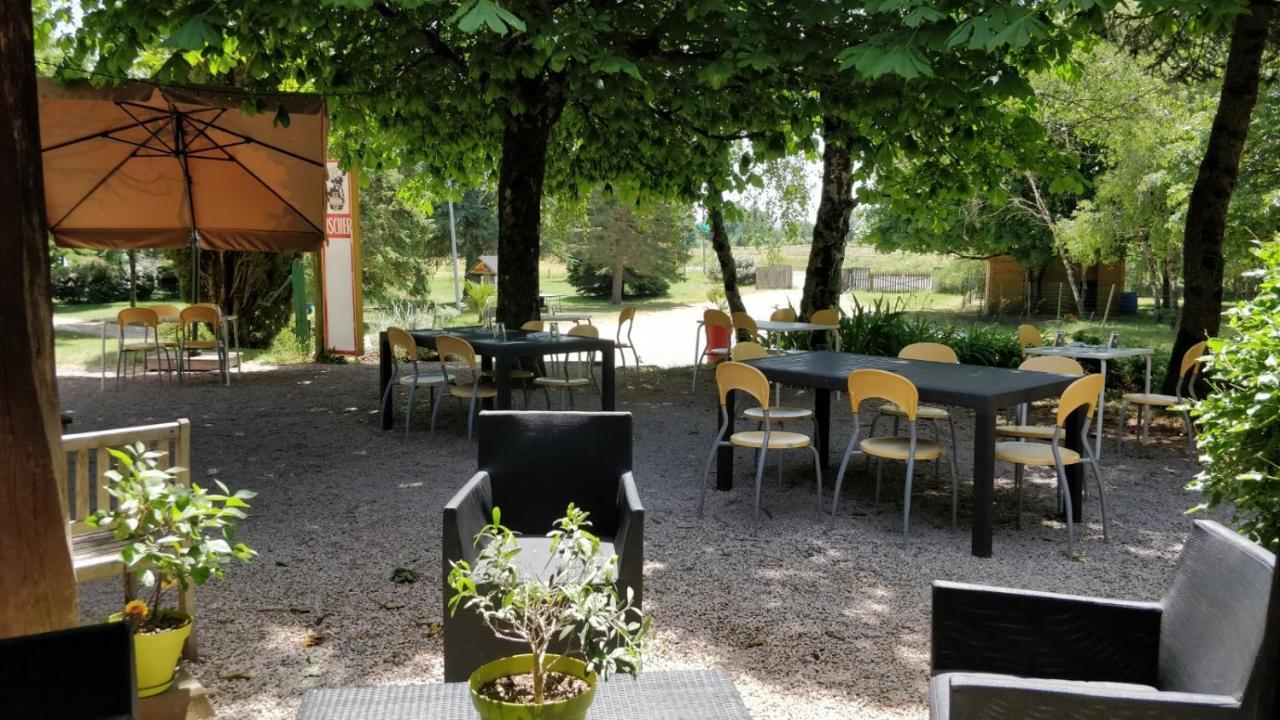 Camping Au Tour De L'Aveyron L'Hospitalet-du-Larzac Exterior photo